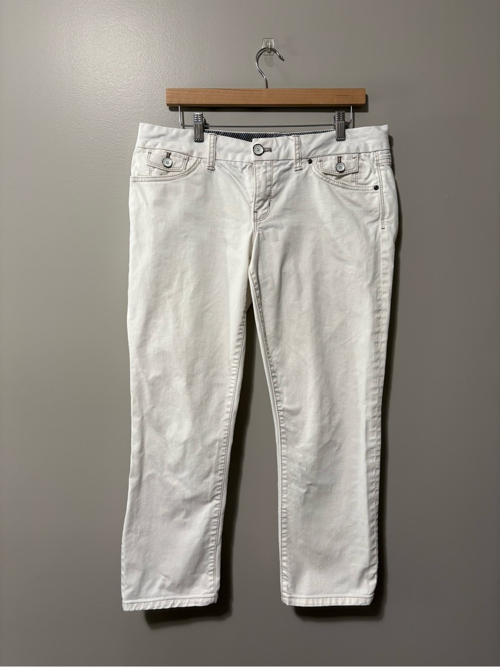 Limited Edition GAP Low Rise Cropped Jeans Vintage White